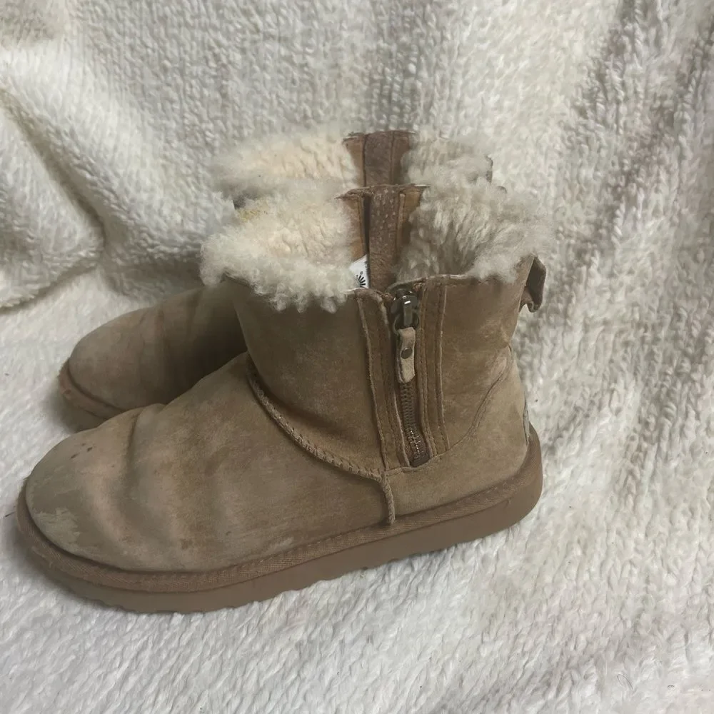 UGG Women's Classic Mini Double Zip Tan Suede Boots SZ8